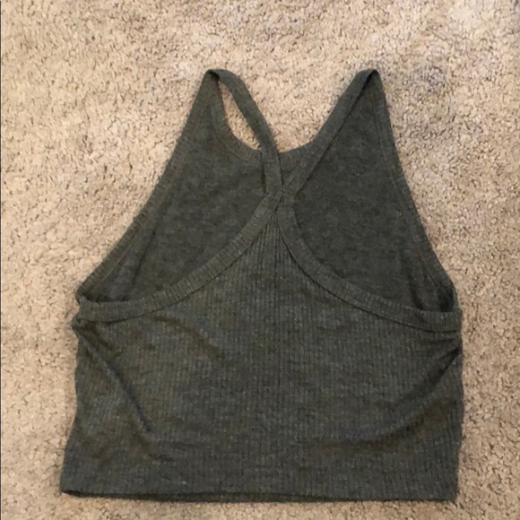 Grey crop tank - Picture 2 of 3